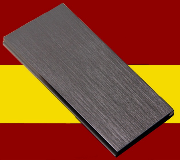 质感移动电源 8000mah